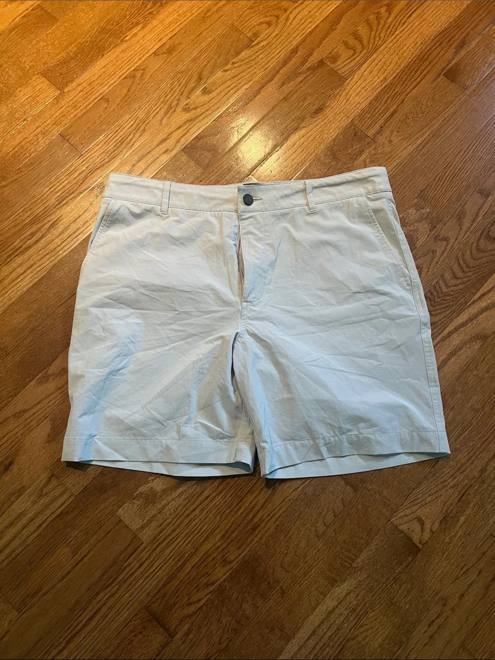 Faherty men’s 34 shorts NEW— NEEDS A ZIPPER